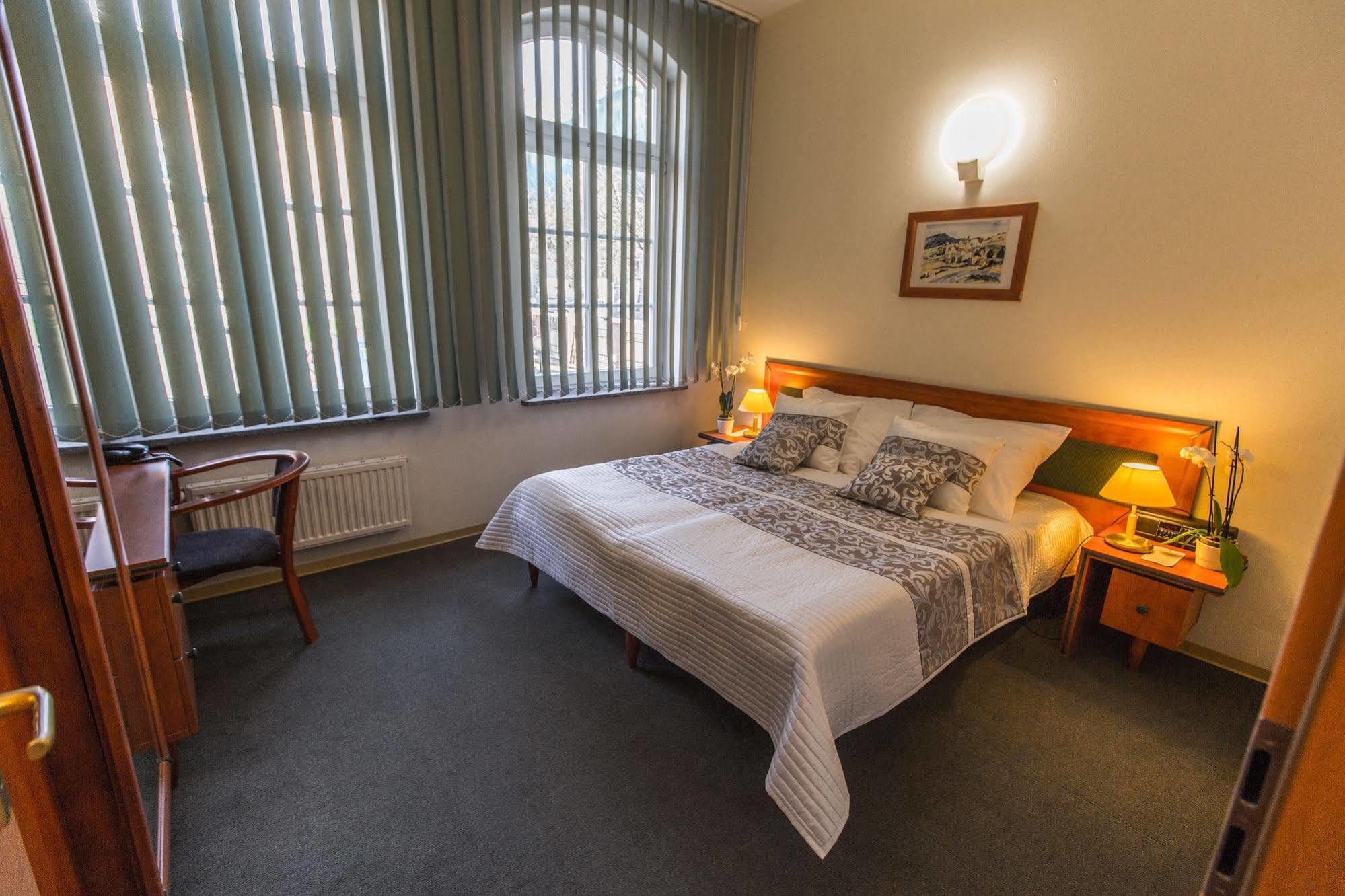 Hotel Rycerski Szczecin Extérieur photo